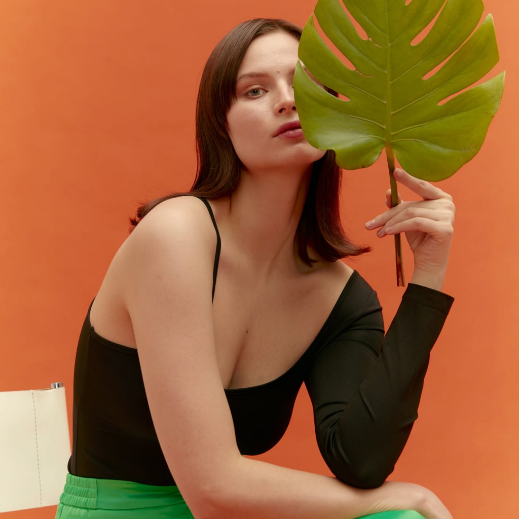 1080X1080-1.jpg